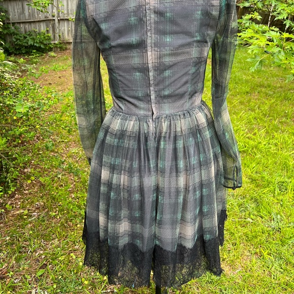Red Valentino Green And black plaid Lace Dress - Picture 8 of 11